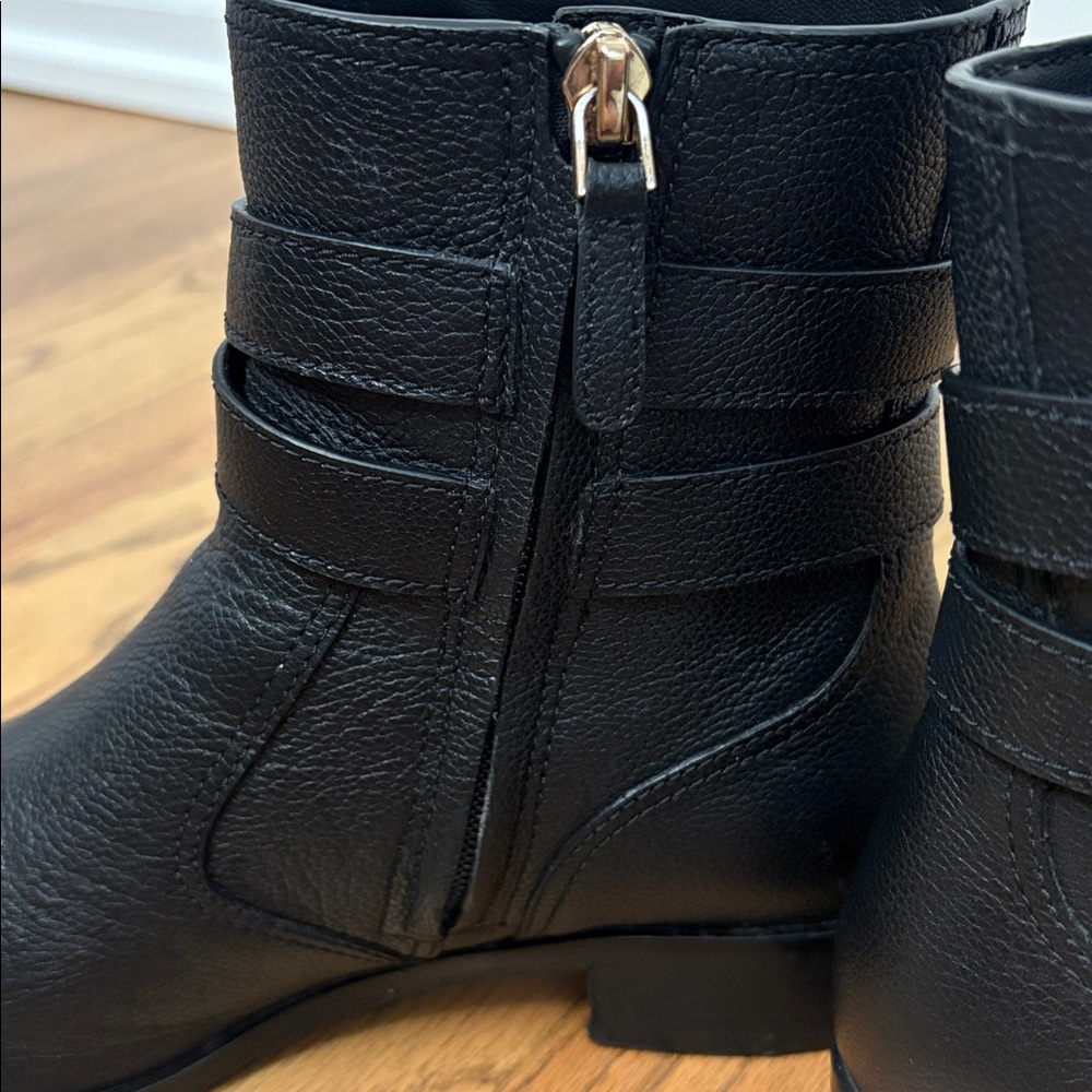 Tory Burch Gemini Link Boots - Picture 6 of 9